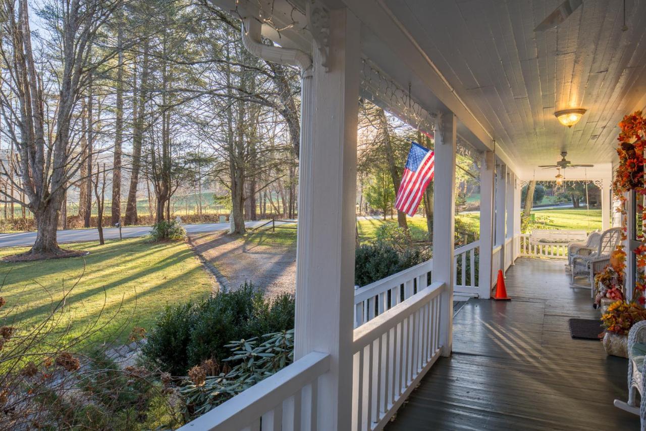 Taylor House Inn Banner Elk Exterior photo